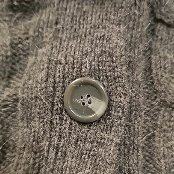 VINTAGE Charcoal Knit Sweater - Picture 4 of 6